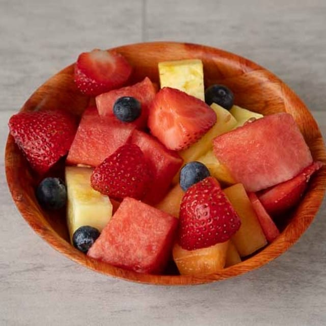 Fresh Fruit Cup.